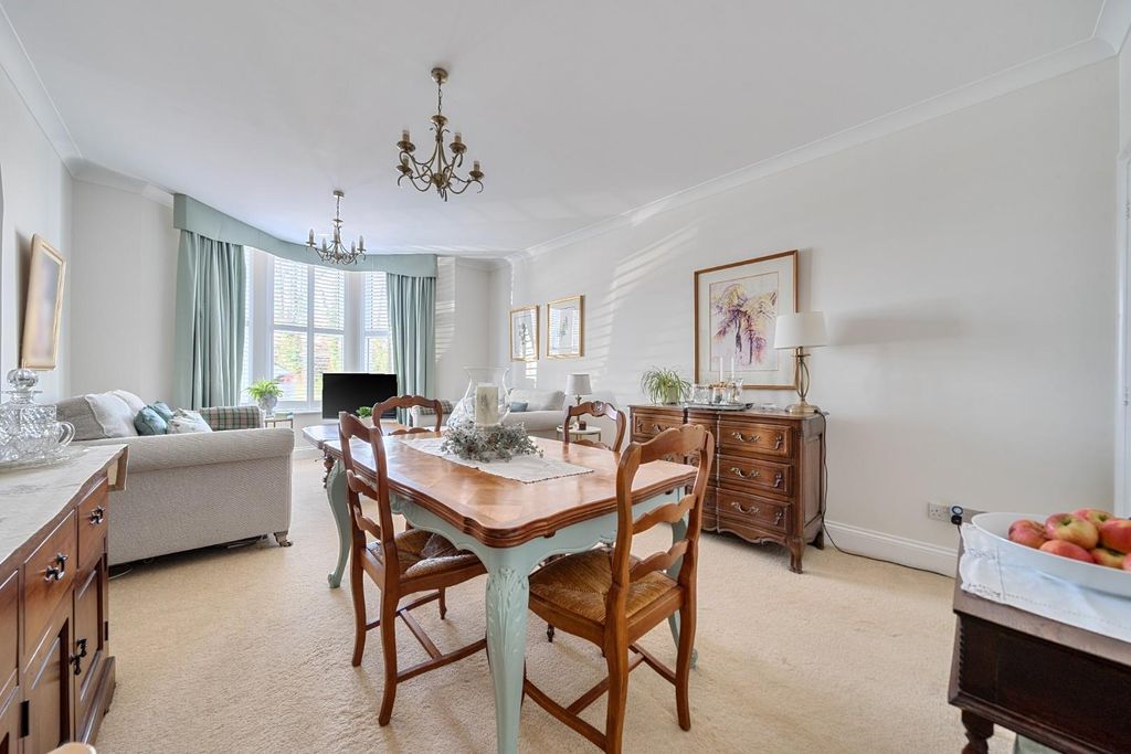 Additional image 9 of 2 bed flat for saleSinah Lane, Hayling Island PO11