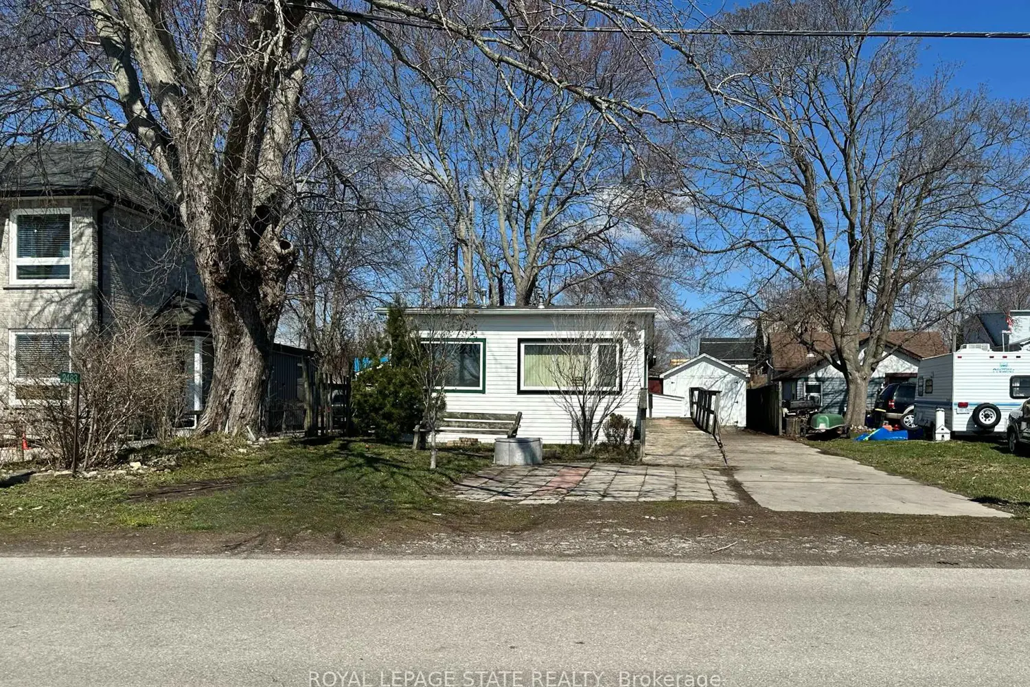 2483 North Shore Drive photo 5