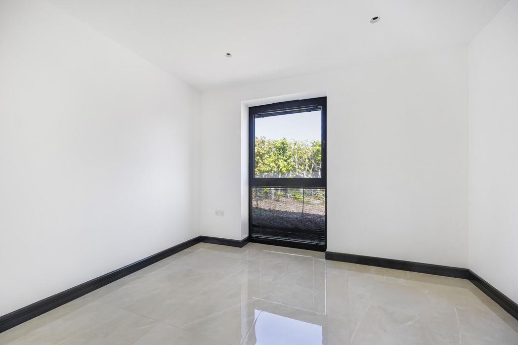 Additional image 14 of 5 bed detached house for saleMakins Road, Henley-On-Thames RG9