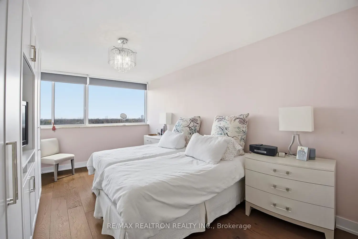 Additional image 7 of 3000 Bathurst Street 908