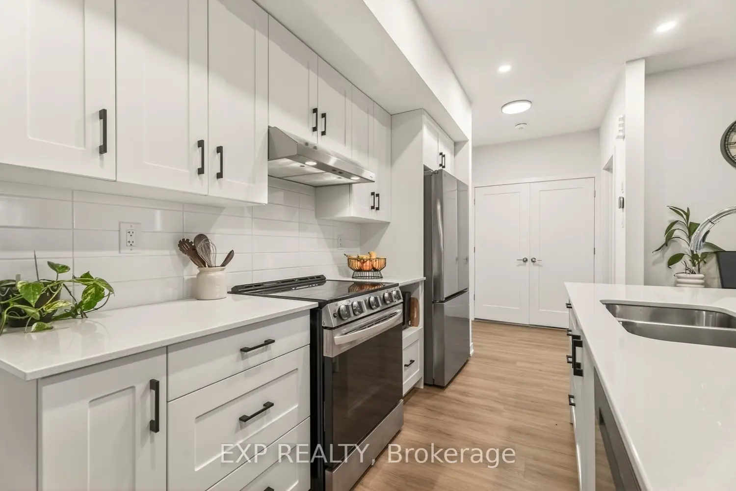 810 Roger Griffiths Avenue D photo 5