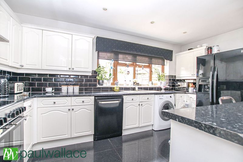 Additional image 3 of 4 bed detached house for saleDerby Road, Hoddesdon EN11