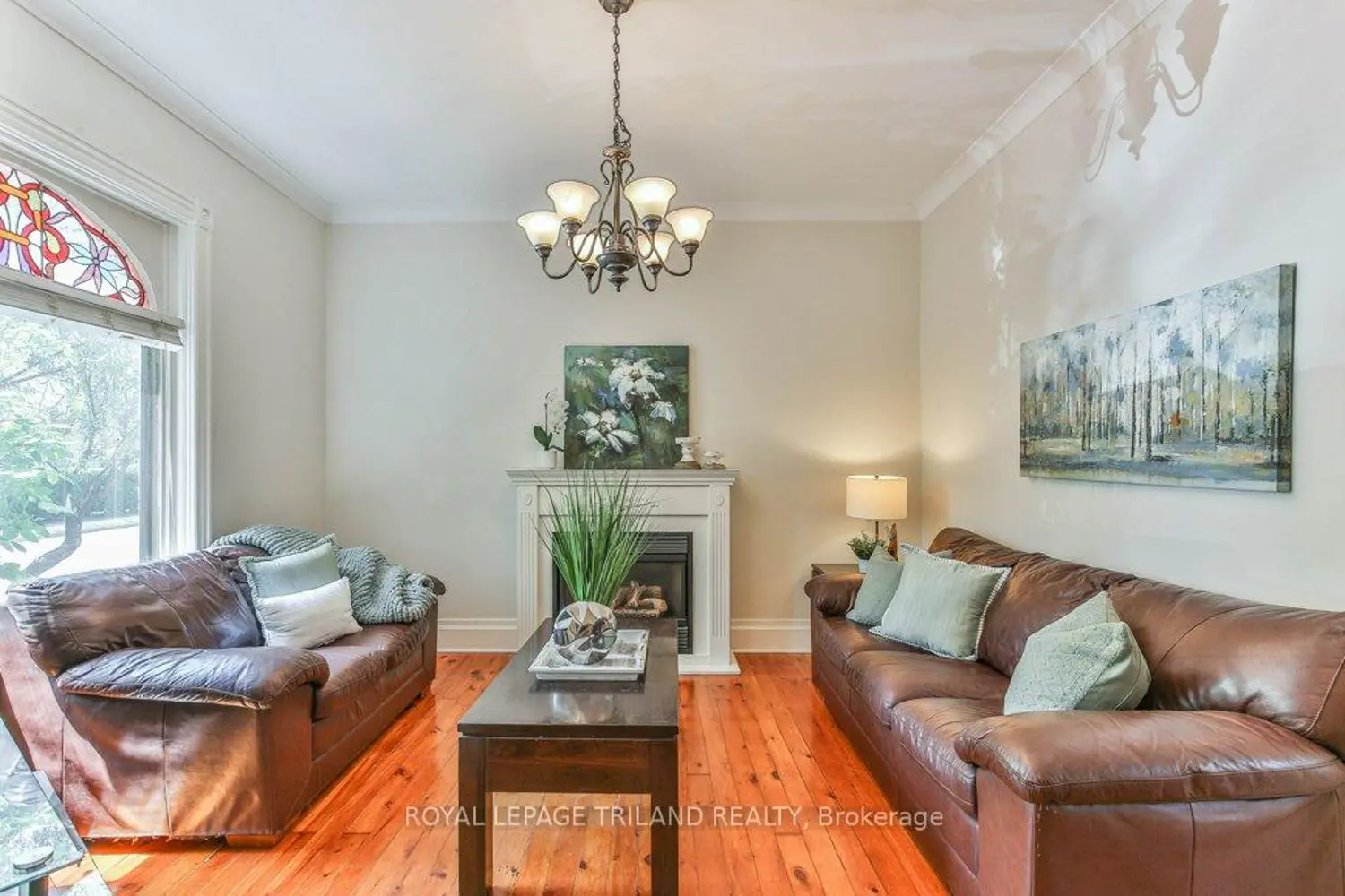 38 Byron Avenue photo 5