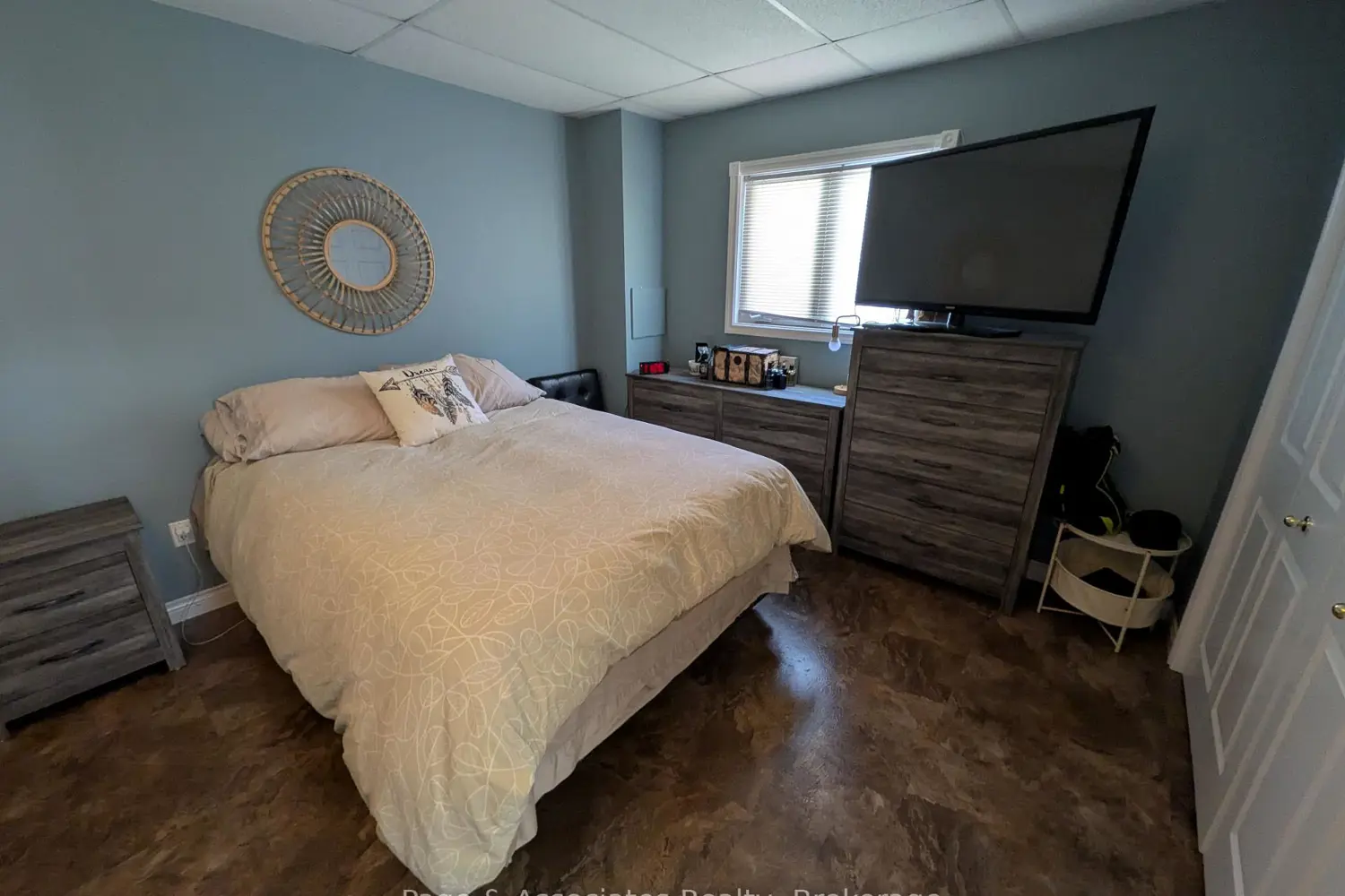 933 Arcand Road photo 4