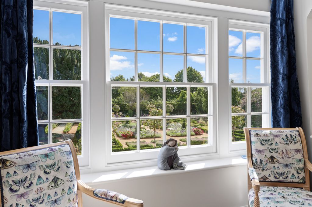 Additional image 22 of 5 bed property for saleOld Bedhampton, Hampshire PO9