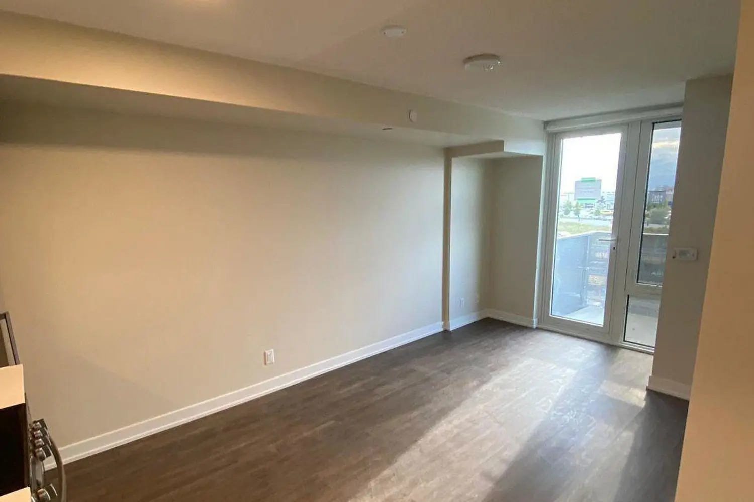 Additional image 9 of 38 Monte Kwinter Court 515