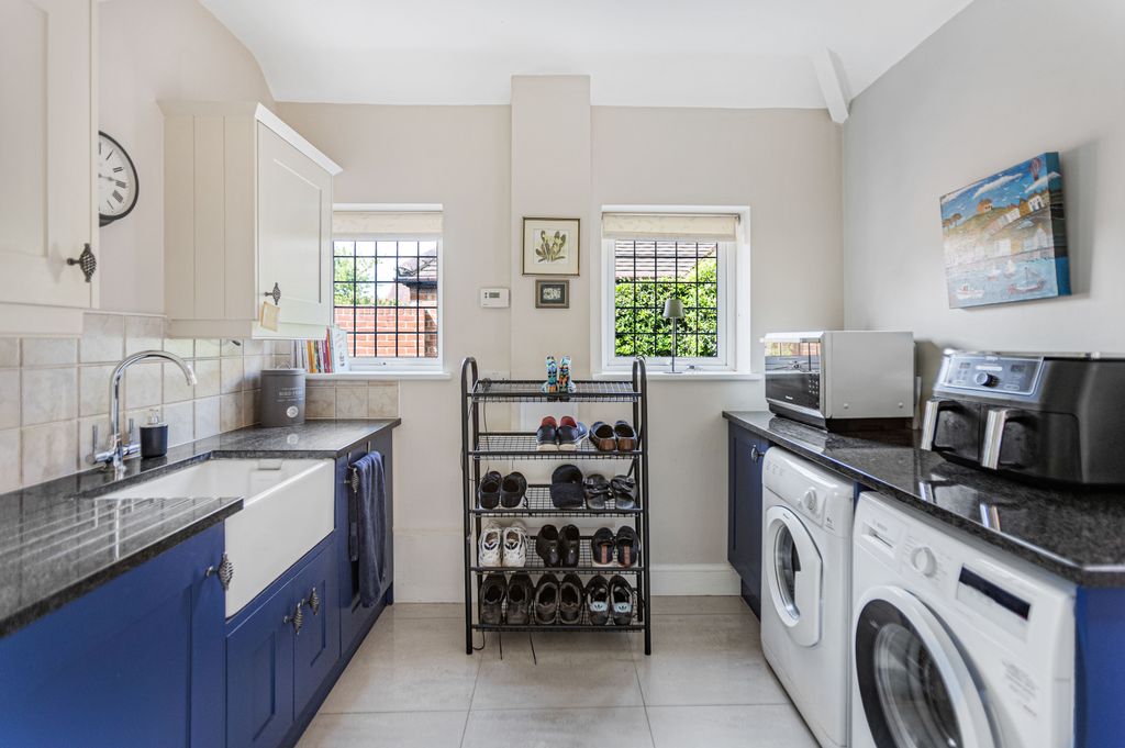 Additional image 11 of 6 bed detached house for saleMangrove Lane, Hertford, Hertfordshire SG13