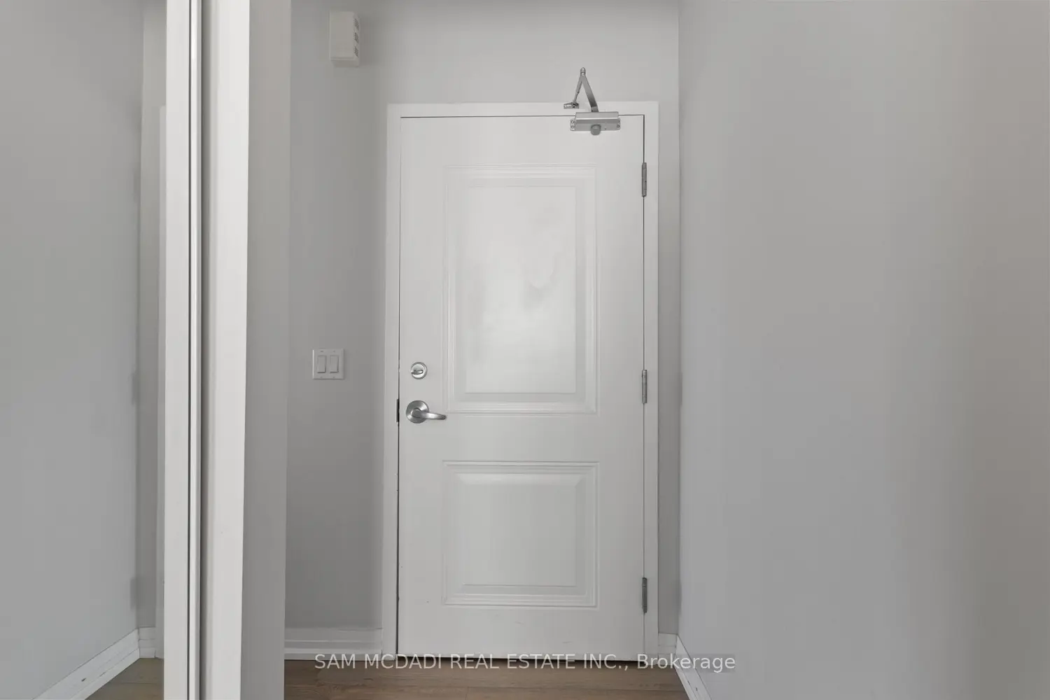 1208 Main Street 201 photo 3