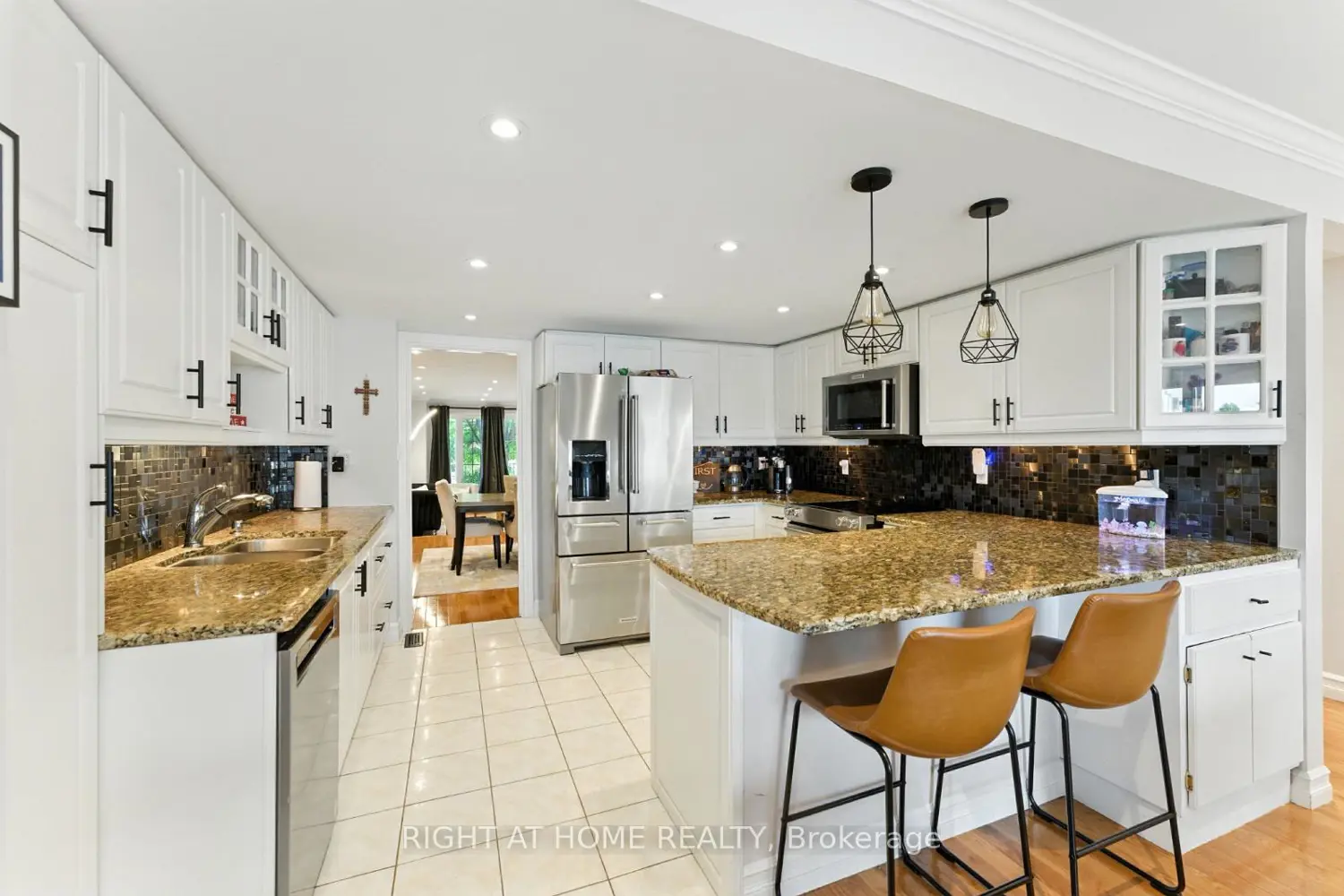 65 Sunvale Place photo 4