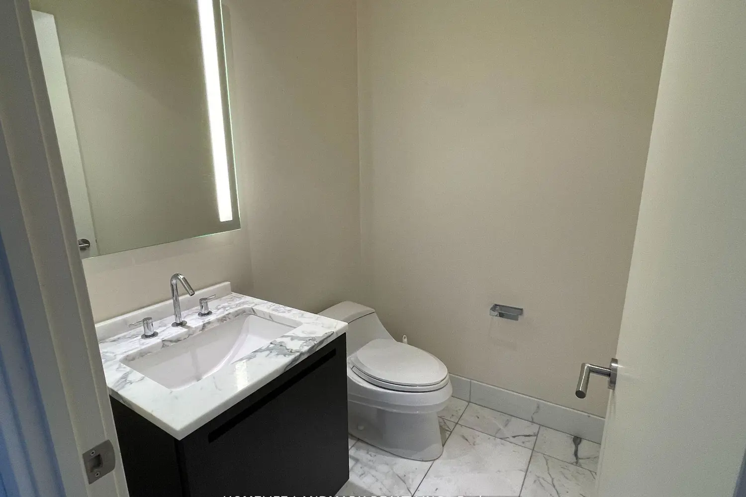 180 University Avenue 3801 photo 3