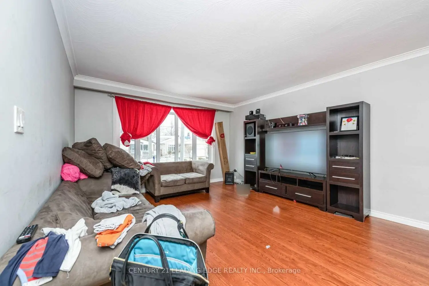 213 Grandravine Drive photo 5