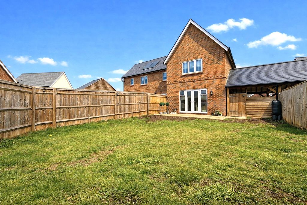 Additional image 10 of 2 bed semi-detached house for saleBrick Work Lane, Hook, Hampshire RG27