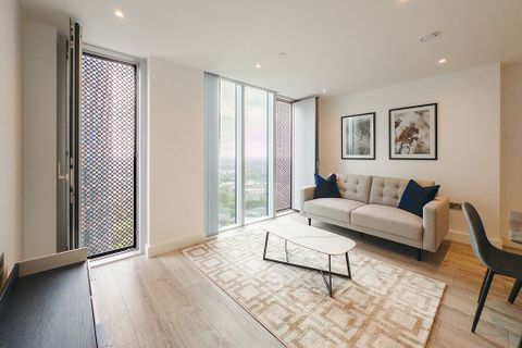 Blade Tower, Silvercroft Street, Manchester M15