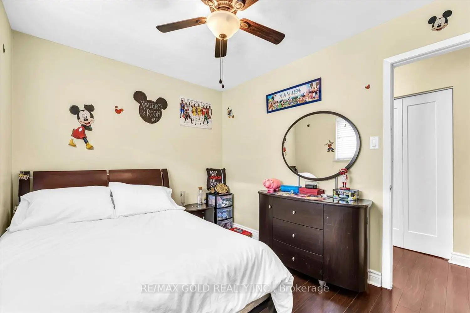 53 Dorchester Drive photo 5