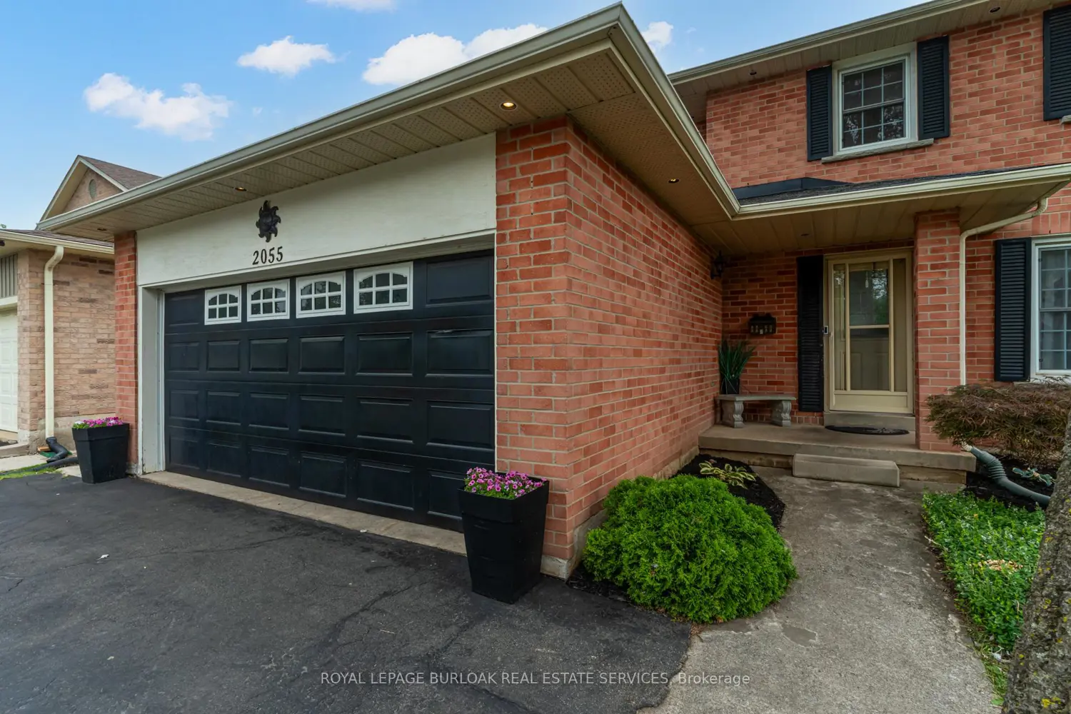 2055 Hunters Wood Drive photo 3