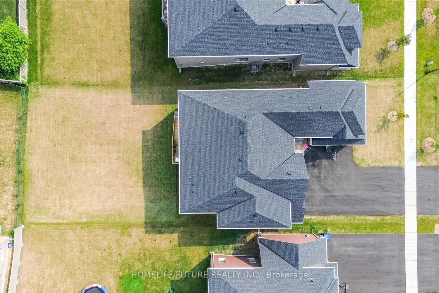 Additional image 19 of 4 Emerald Grove