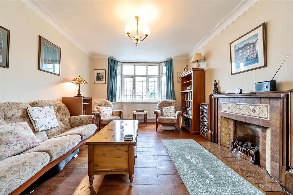 Additional image 3 of 4 bed detached house for saleChurch Road, Hayes UB3