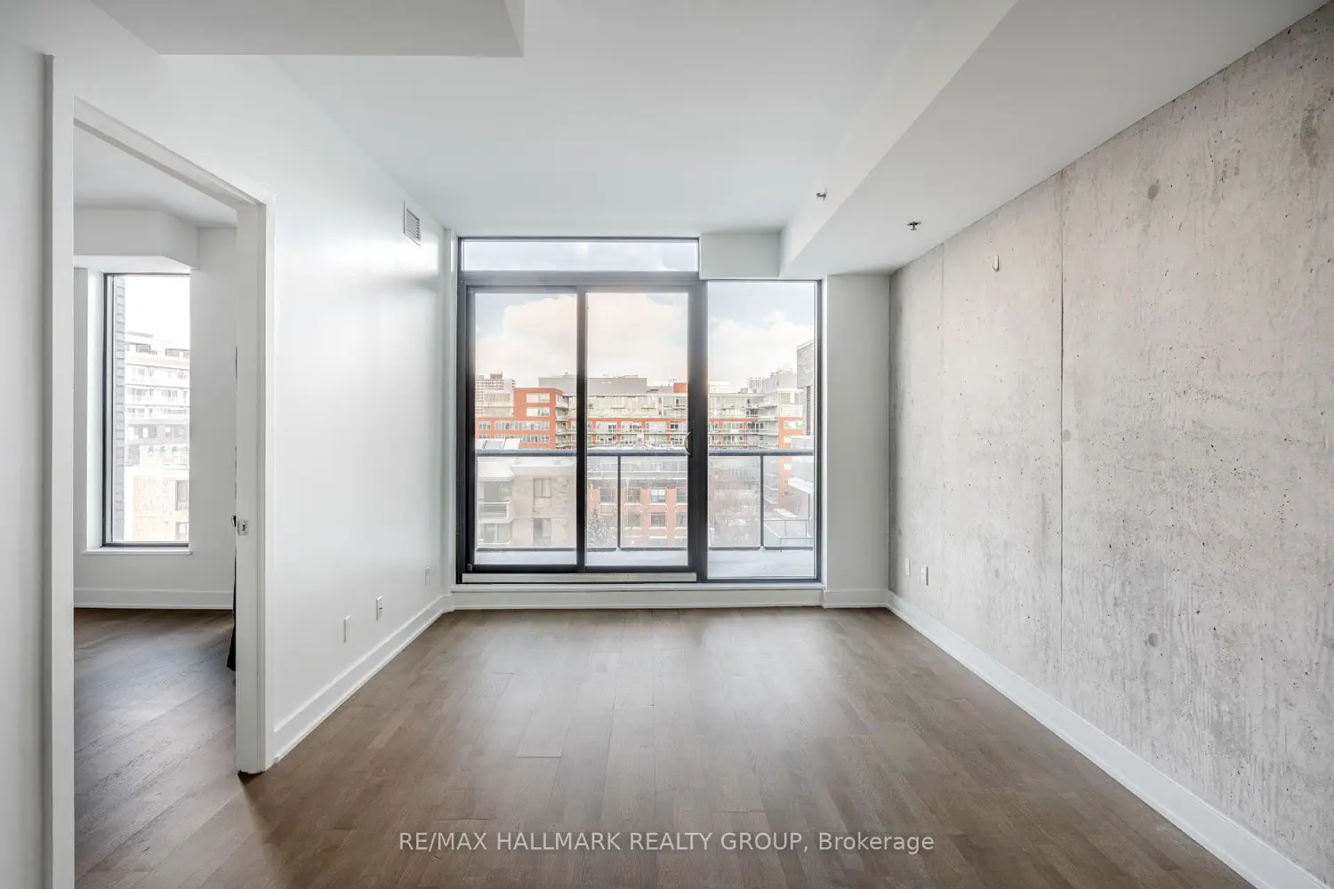 203 Catherine Street 710 photo 5