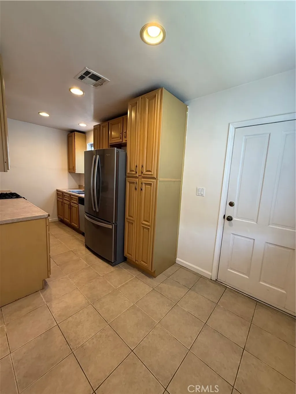1317 W Alameda Avenue Unit A, Burbank, CA 91506 photo 2