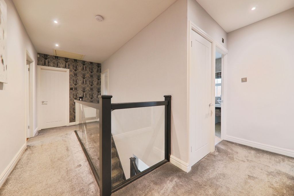 Additional image 10 of 4 bed detached house for saleBirch Close, Hessle HU13
