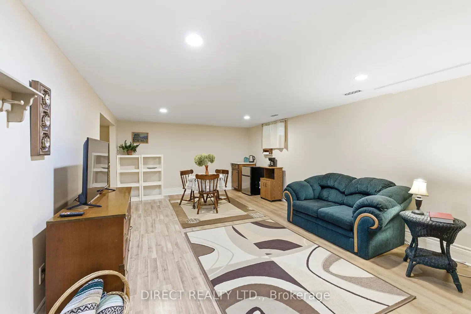 22498 Loyalist Parkway photo 5