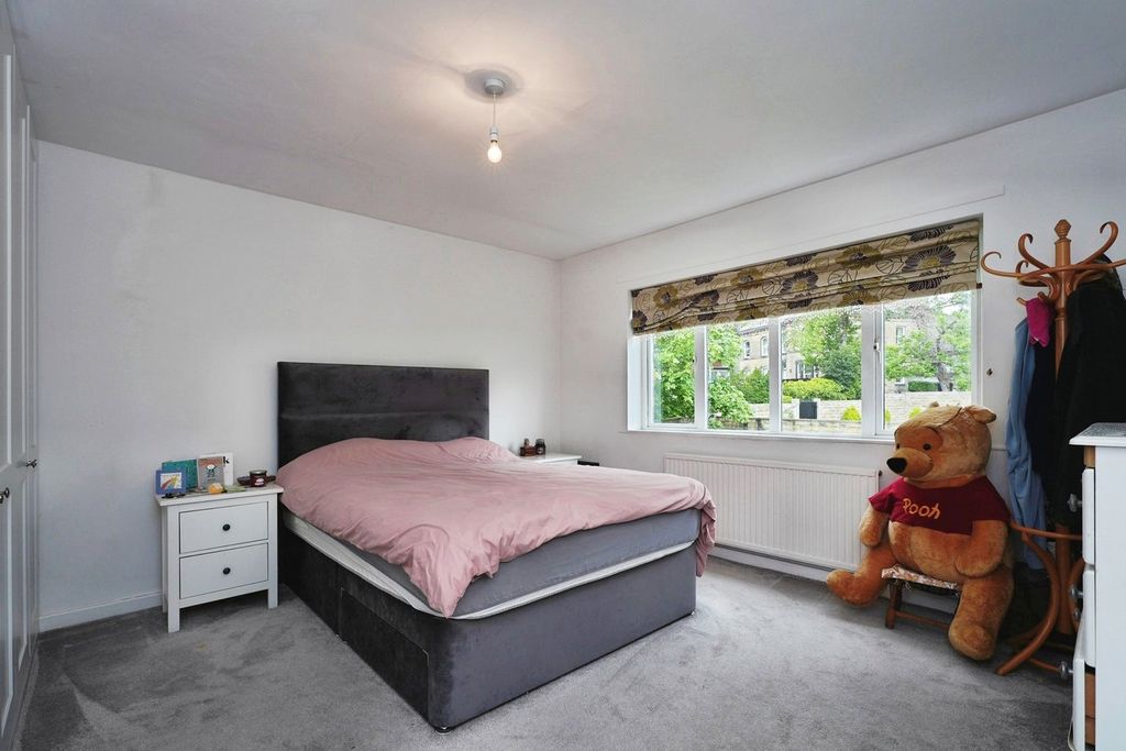 Additional image 19 of 5 bed detached house for saleBroomfield Avenue, Halifax HX3