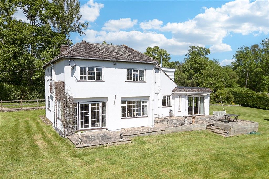 4 bed detached house for saleMeath Green Lane, Horley, Surrey RH6