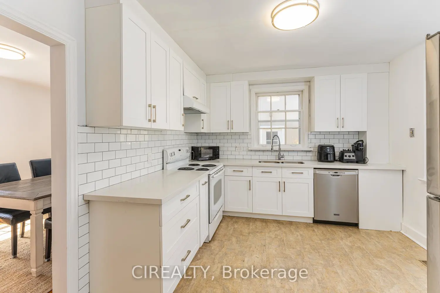 Additional image 13 of 25 Howard Avenue