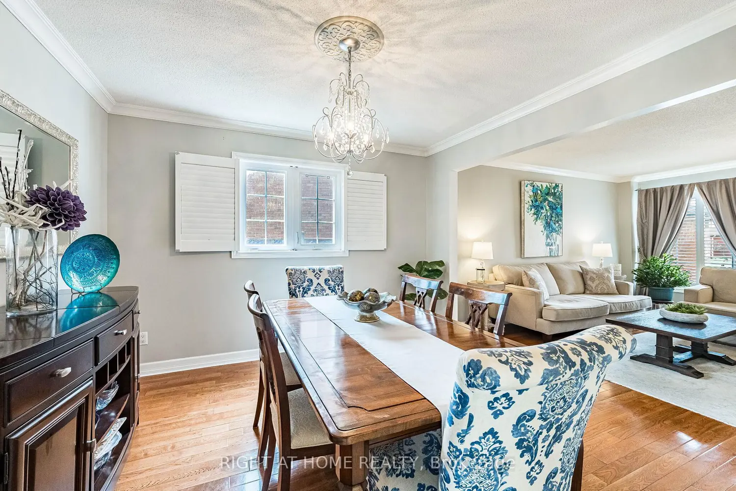 16 Woodside Court photo 3