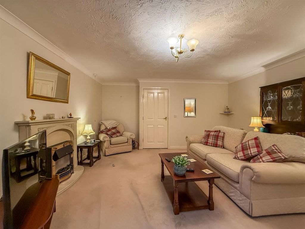 Additional image 4 of 1 bed flat for saleHardwick Mount, Buxton SK17