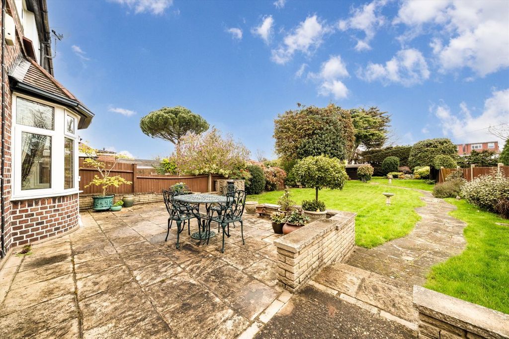 Additional image 8 of 4 bed semi-detached house for saleBath Road, Hounslow TW3
