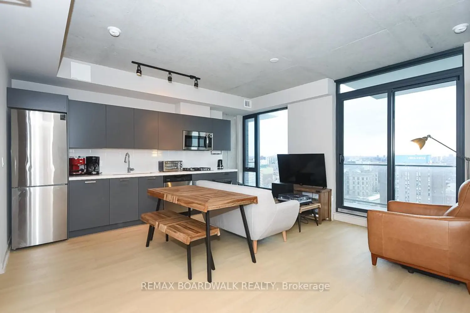 203 Catherine Street 1709