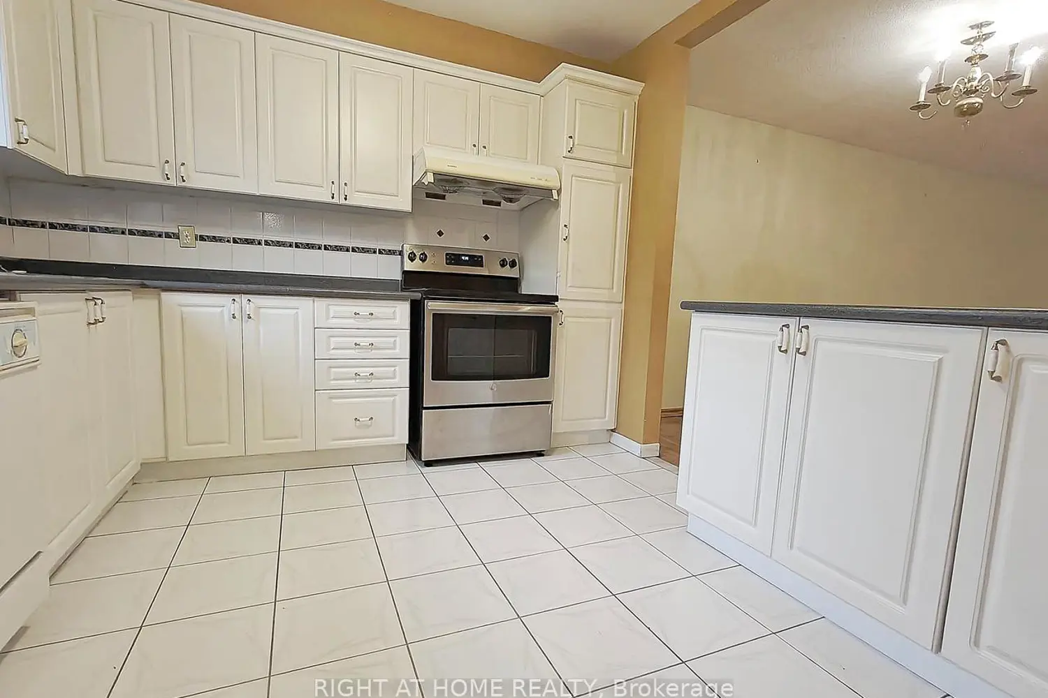 15 Brimwood Boulevard 61 photo 3