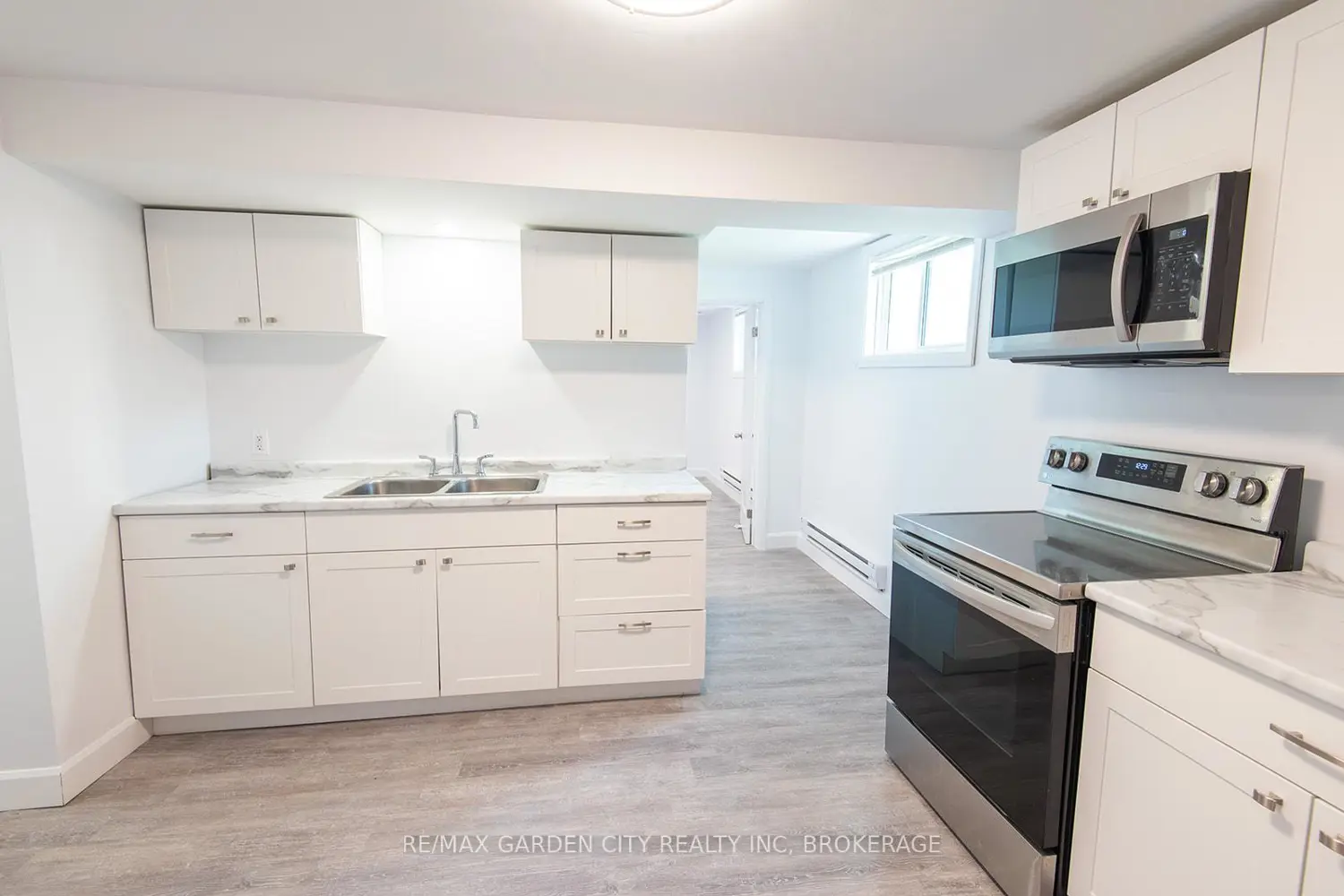 99 Beatrice Street photo 2