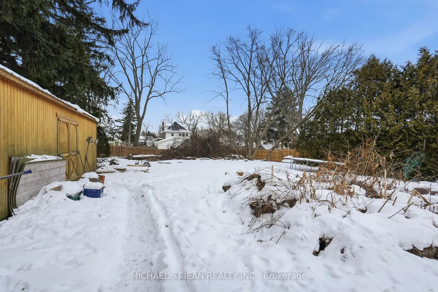 51 Mountain Avenue photo 4