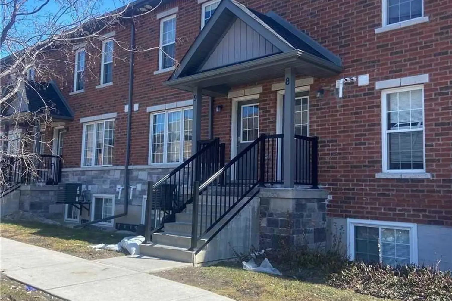 246 Penetanguishene Road 9