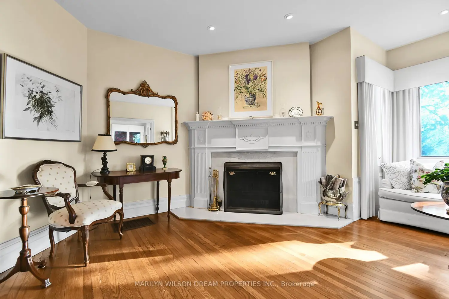 Additional image 8 of 598 Queen Elizabeth Drive