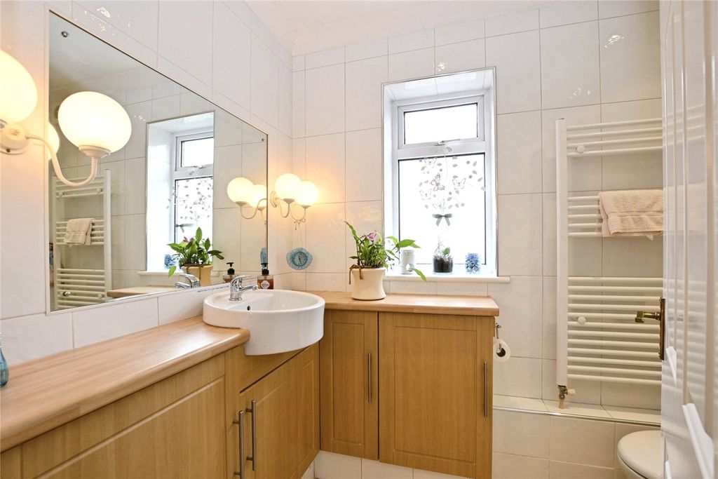 Additional image 25 of 6 bed detached house for saleHavant Road, Hayling Island, Hampshire PO11