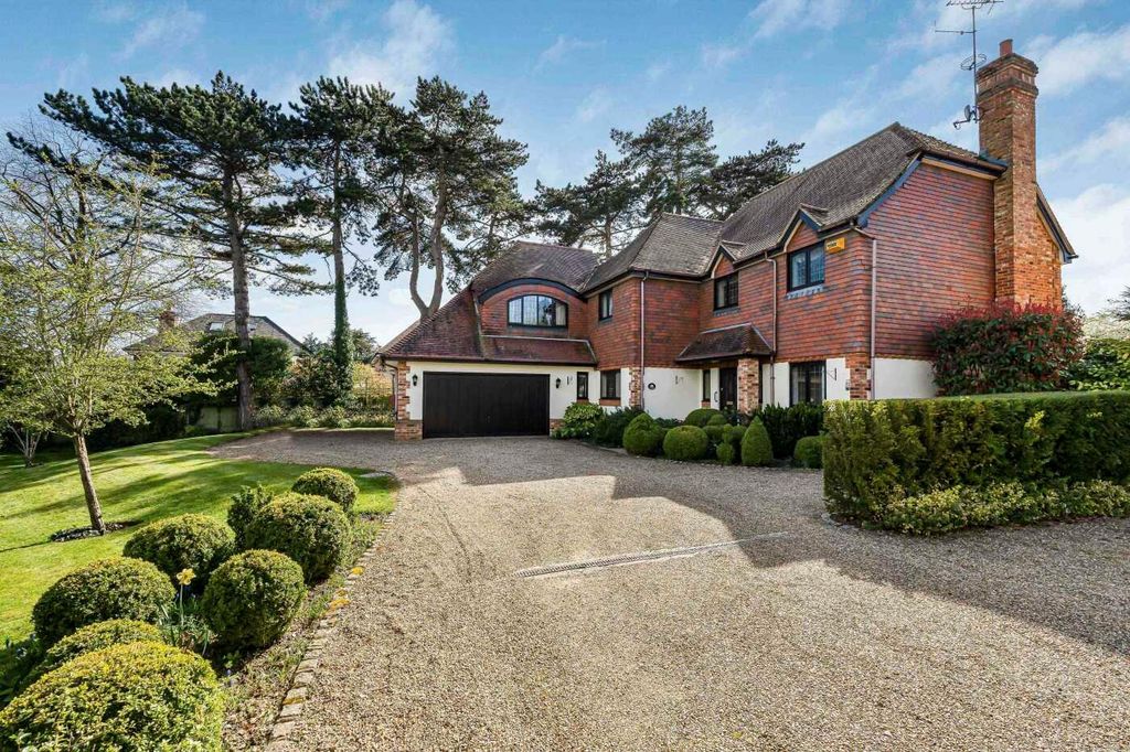 5 bed detached house for saleGreen Lane, Henley-On-Thames RG9