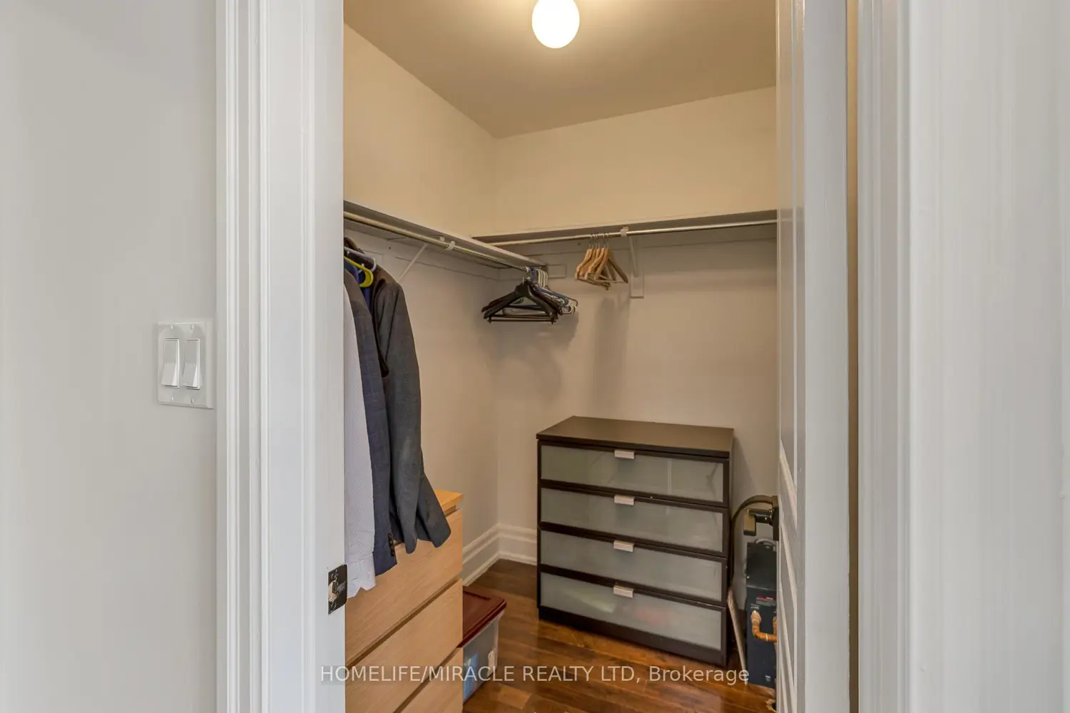 Additional image 14 of 2299 Glazebrook Circle