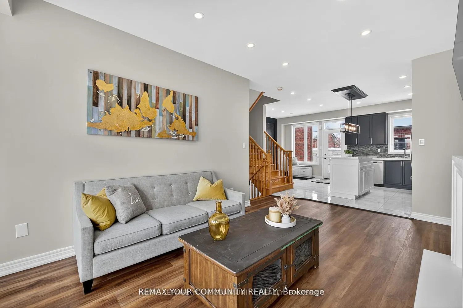 193 Zokol Drive photo 4