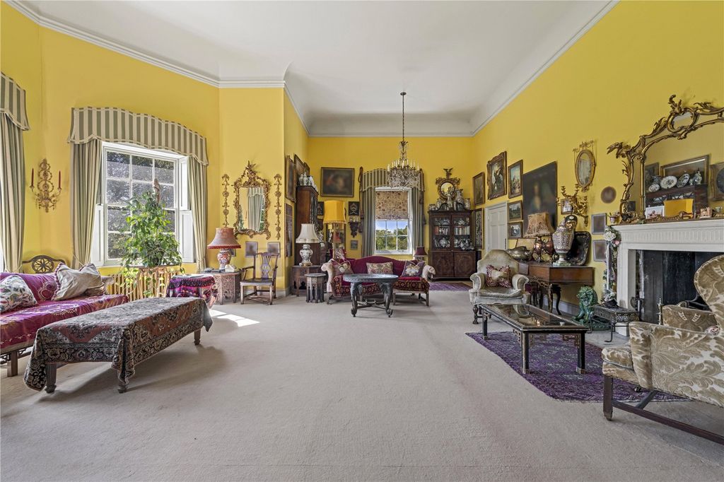 Additional image 2 of 2 bed flat for saleGarricks Villa, Hampton Court Road, Hampton, Middlesex TW12
