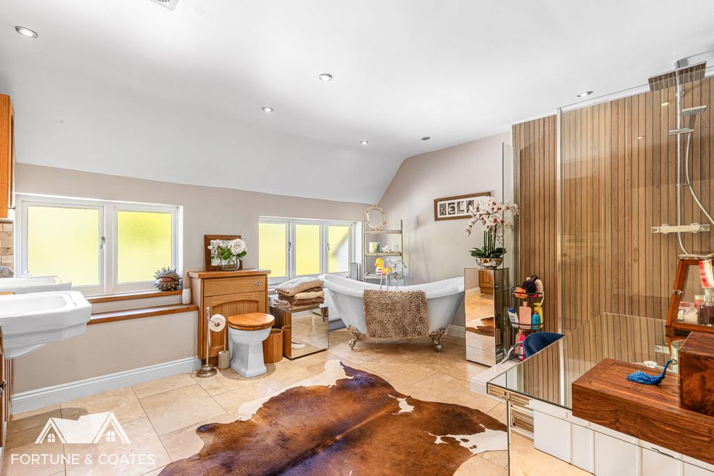 Additional image 29 of 4 bed detached house for saleRoydon Road, Harlow CM19