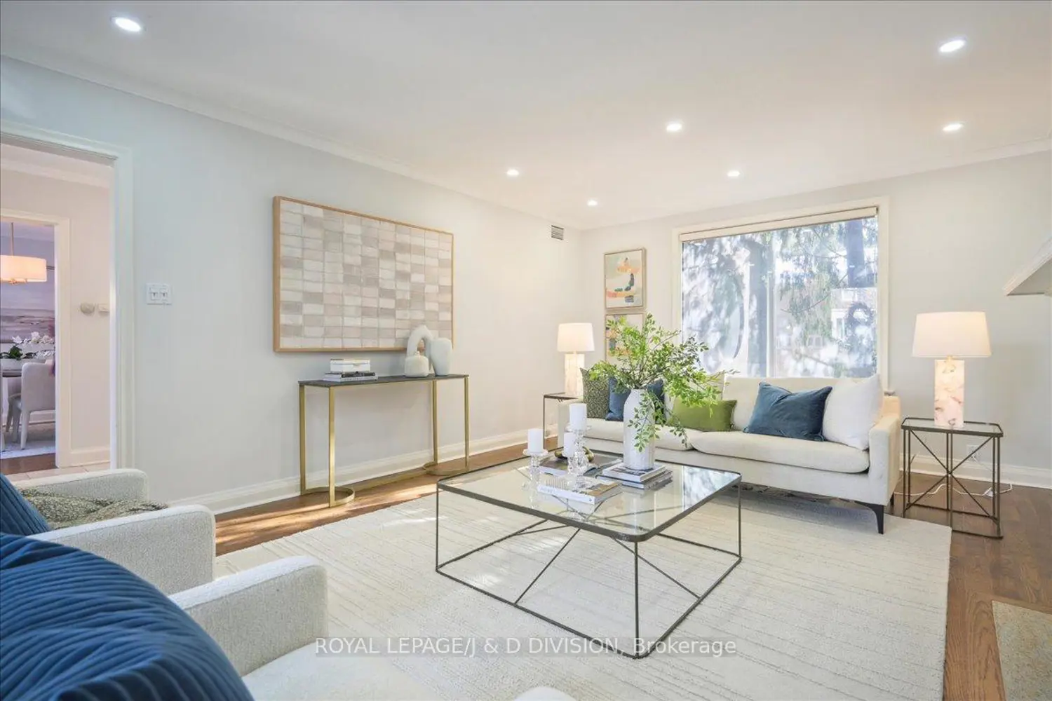 65 Chatsworth Drive photo 2