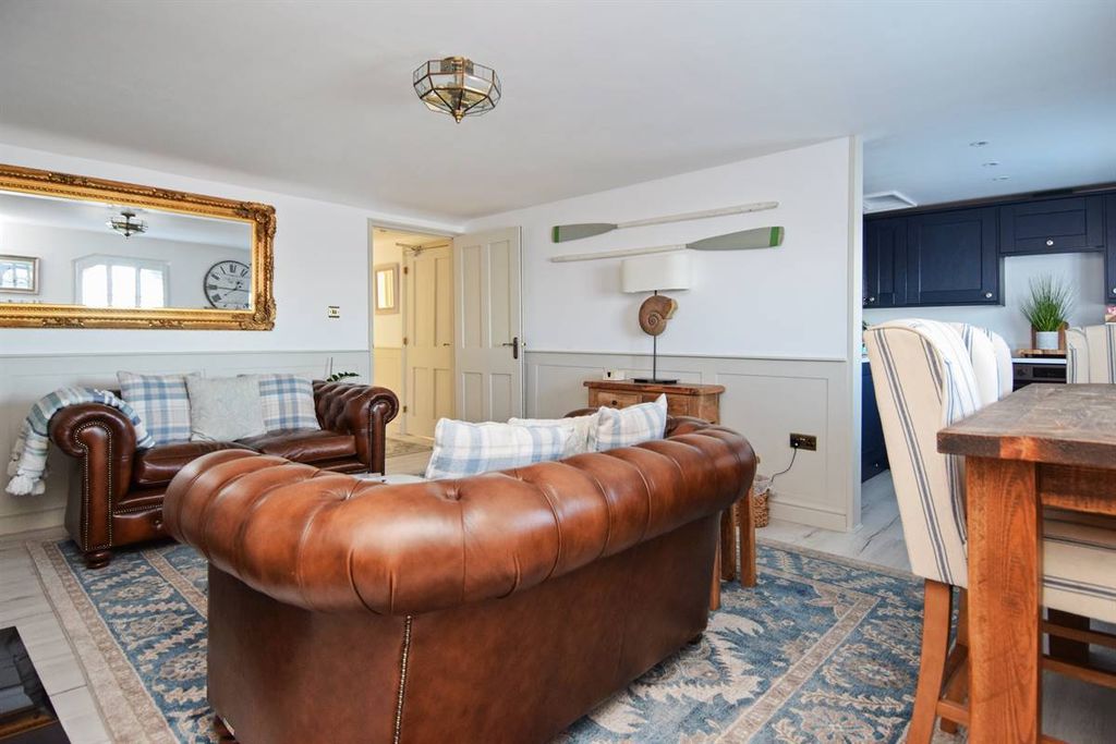 Additional image 5 of 2 bed flat for saleCentral Parade, Herne Bay CT6