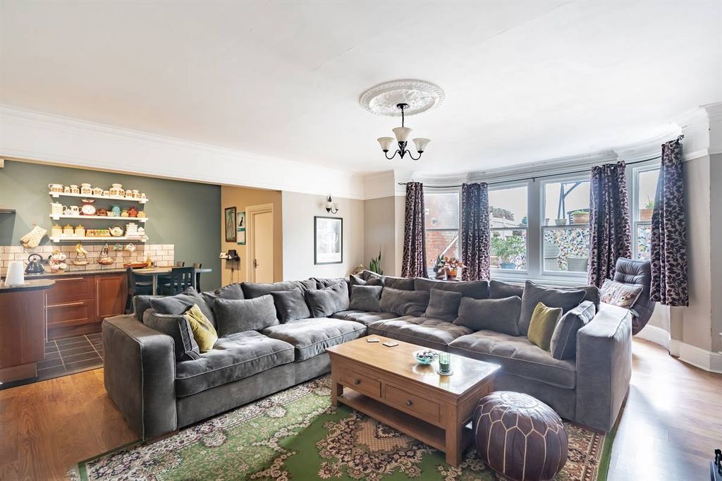Additional image 6 of 2 bed flat for saleCentral Parade, Herne Bay CT6