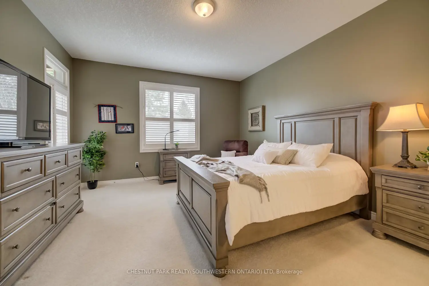 Additional image 8 of 560 Springwater Drive