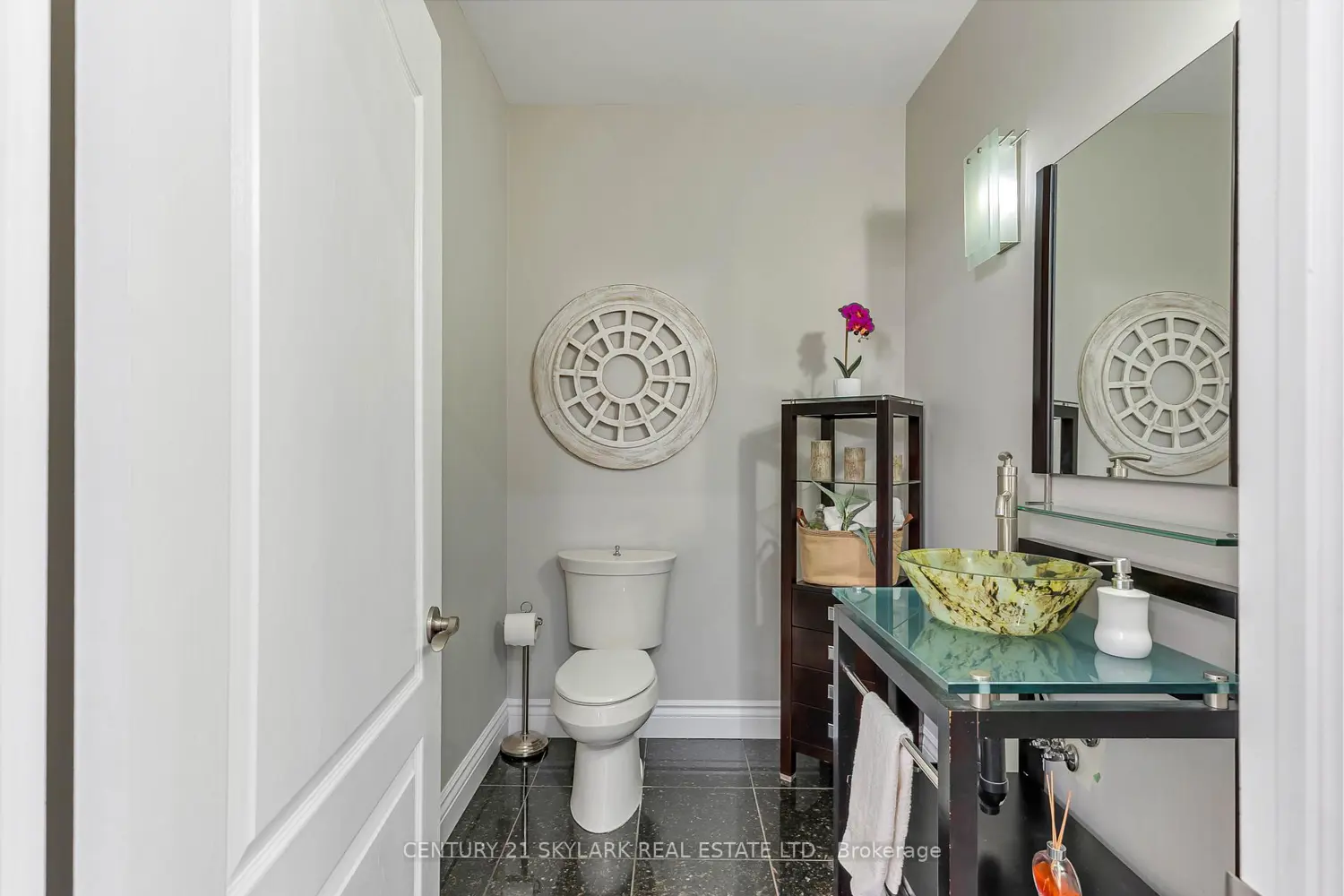 18200 Mountainview Road photo 5