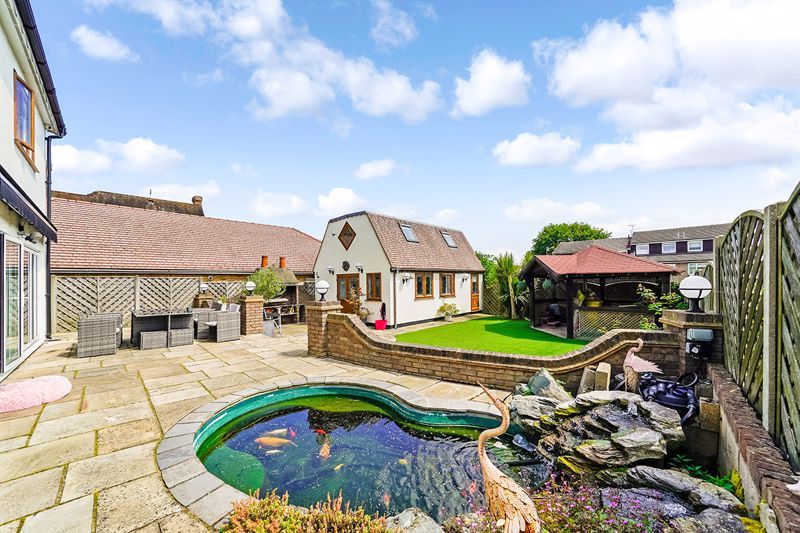 Additional image 10 of 6 bed detached house for saleWare Road, Hoddesdon EN11