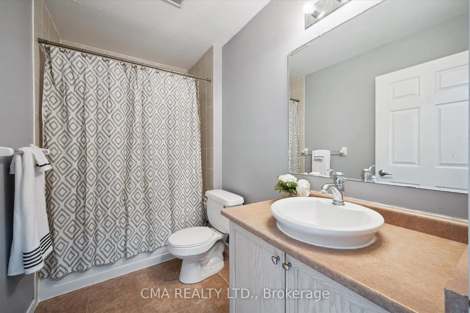 Additional image 12 of 410 King Street 218